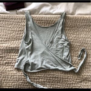 Lululemon crop tank